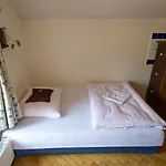펜지온 카프루 게스트하우스 체스키크룸로프